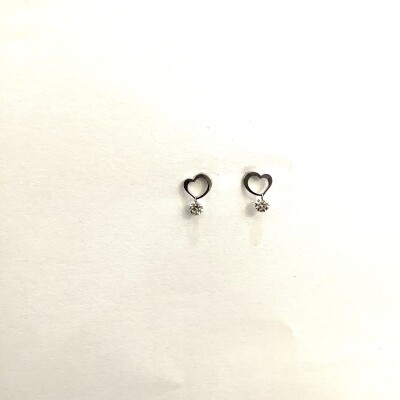 Boucles d'oreilles cœur diamant percé
