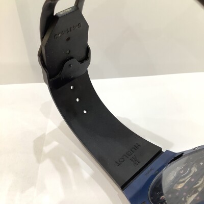 Montre Hublot Big Bang MECA-10 Ceramic Blue 45mm 414.EX.5123.RX