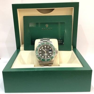 Rolex Submariner 126610LV – “Starbucks”