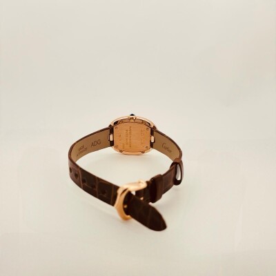 Montre Baignoire PM Petit modèle, mouvement quartz, or rose, cuir