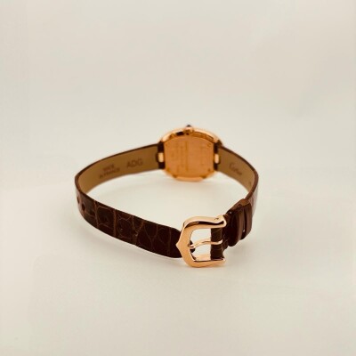 Montre Baignoire PM Petit modèle, mouvement quartz, or rose, cuir