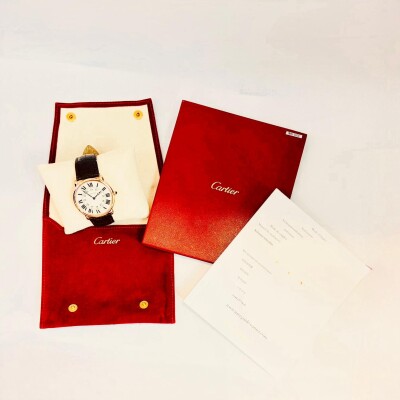 Montre Ronde Louis Cartier, 36 mm, or rose, cuir
