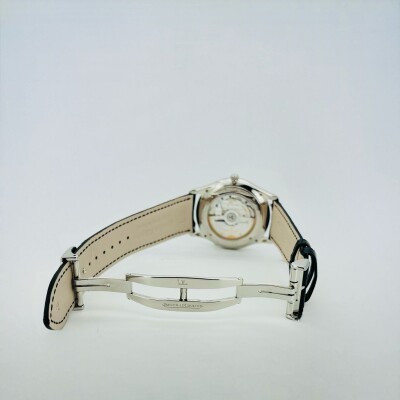 Montre Jaeger-LeCoultre Master Ultra Thin Moon