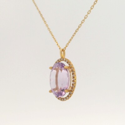Collier en or jaune, améthyste et diamants