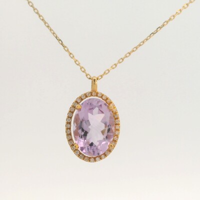 Collier en or jaune, améthyste et diamants