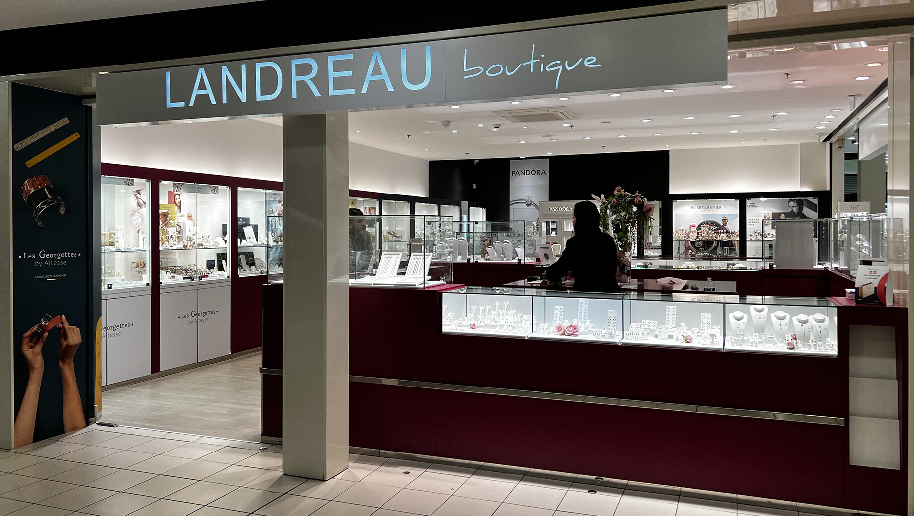 Landreau Boutique - Chasseneuil-du-Poitou - vue 2