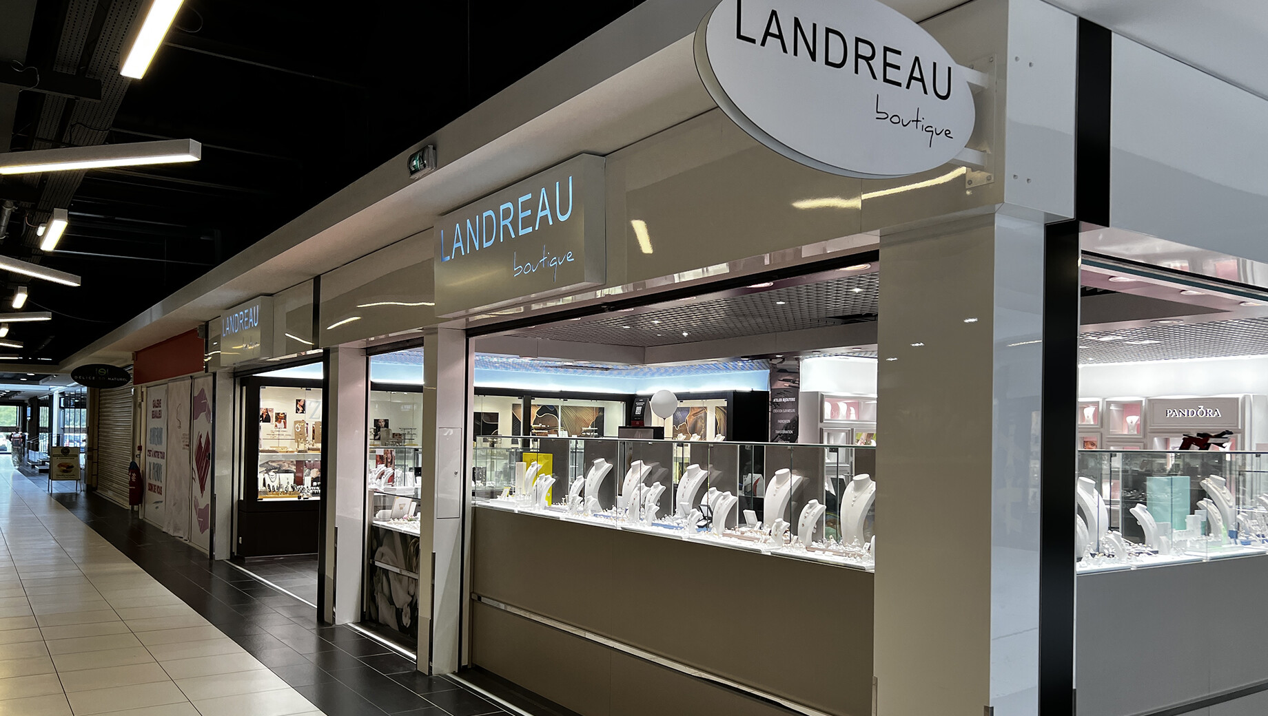 Landreau Boutique - Poitiers - vue 5