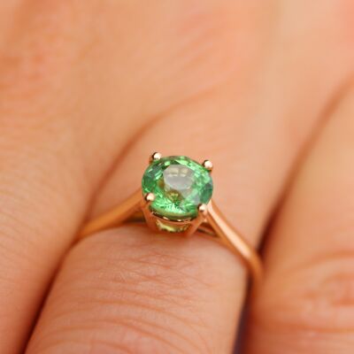 Bague en or jaune et péridot de 1.080 ct