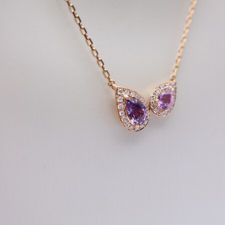 Collier or rose saphir rose, violet taille poire et diamants