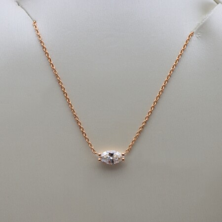 Collier or rose navette diamant