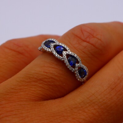 Bague or blanc, saphirs et diamants