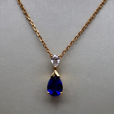 Pendentif or jaune saphir taille poire et diamant taille poire