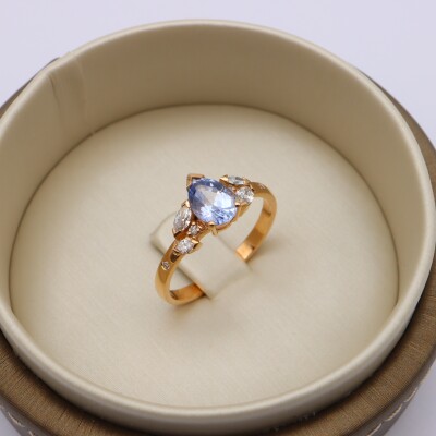 Bague or rose, saphir lavande et diamants