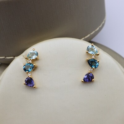 Boucles d'oreilles or jaune et pierres fines