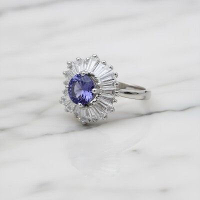 Bague or blanc, saphir et diamants