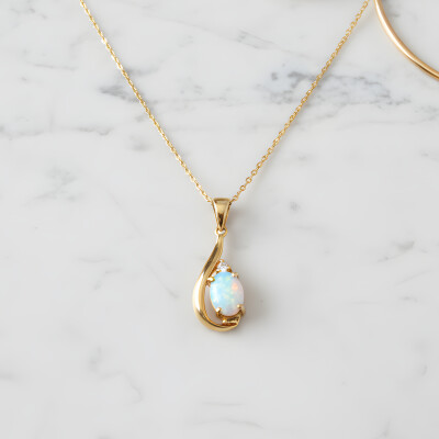 Pendentif Opale et or jaune
