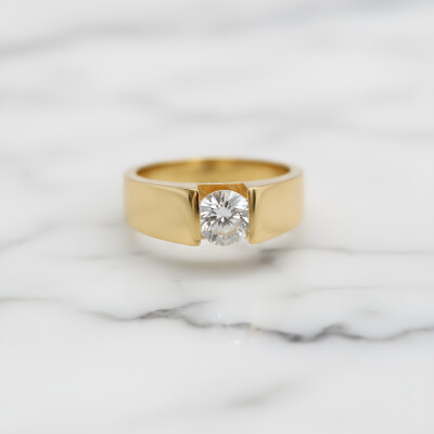 Solitaire or jaune diamant