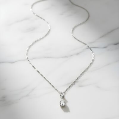 Collier et pendentif or blanc et diamants