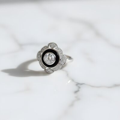 Bague Art Déco diamants et onyx