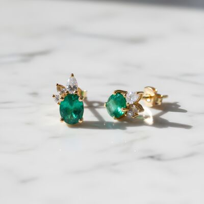 Boucles d'oreilles émeraudes oval et diamants brillant