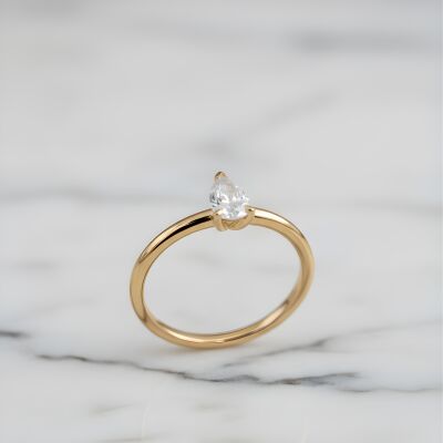 Solitaire or jaune, diamant taille poire