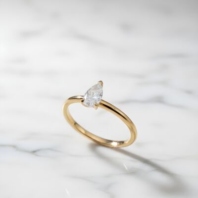 Solitaire or jaune, diamant taille poire