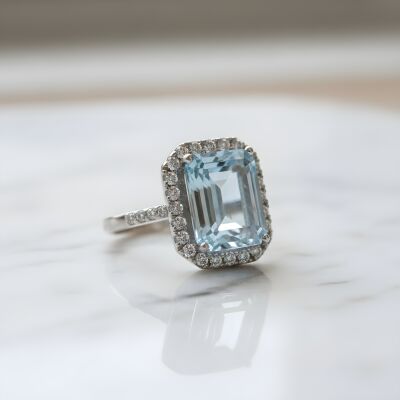 Bague or blanc, topaze et diamants