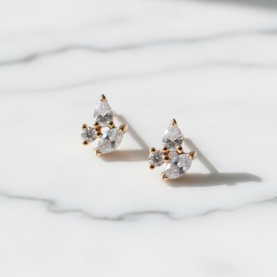 Boucles d'oreilles or rose, diamants navette, poire et brillant