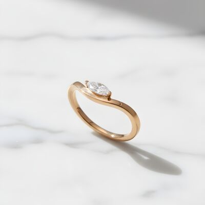 Solitaire or rose diamant navette en vague