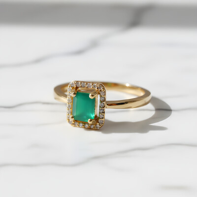 Bague or jaune, agate verte et diamants