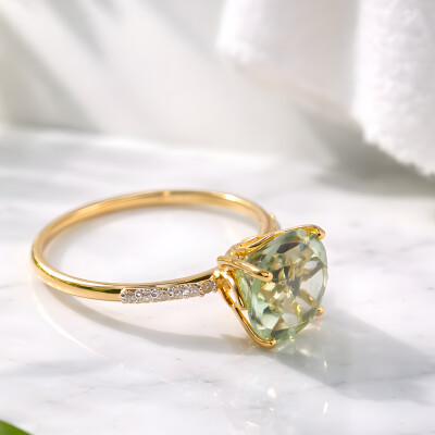 Bague or jaune prasiolite et diamants