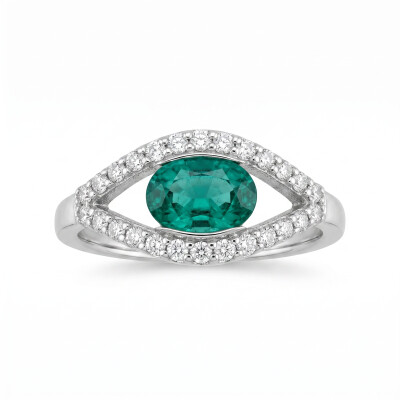 Bague or blanc, émeraude et diamants