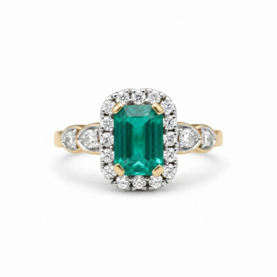 Bague or jaune émeraude et diamants