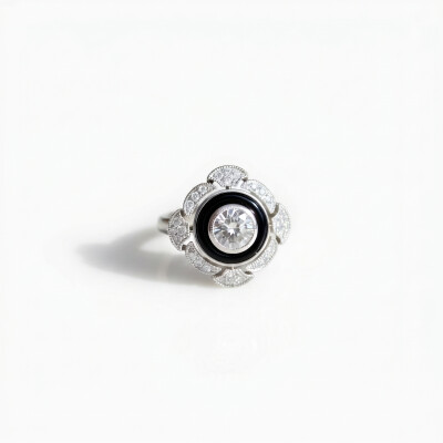 Bague Art Déco diamants et onyx