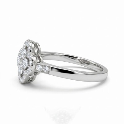 Bague or blanc forme trèfle diamants