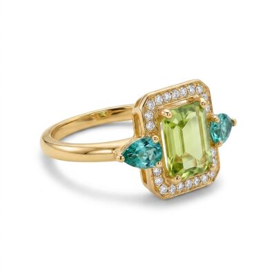 Bague or jaune péridot, entourage émeraudes et diamants