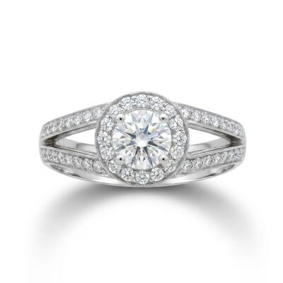 Solitaire entourage diamants