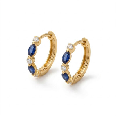 Boucles d'oreilles créoles or jaune, saphirs et diamants