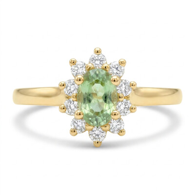Bague saphir vert taille ovale et diamants taille brillant