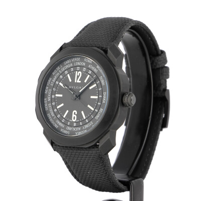 Octo Roma WorldTimer