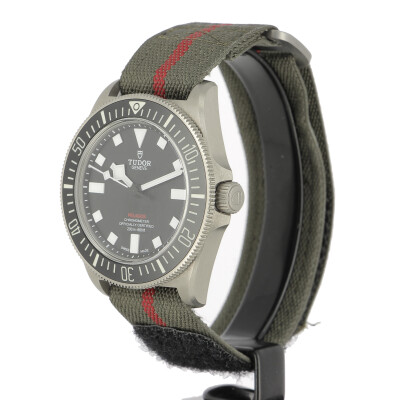 TUDOR Pelagos FXD watch, unidirectional rotating bezel, matt black dial