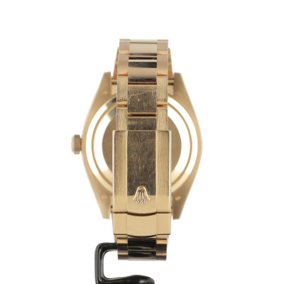 Montre Rolex Sky-dweller Or everose