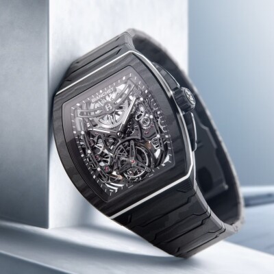 Montre Bianchet Ultrafino Tonneau Carbon Skeleton White