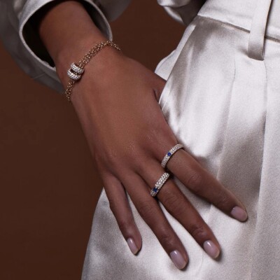 Bague Noblesse Oblige en or gris, avec saphir bleu et diamants