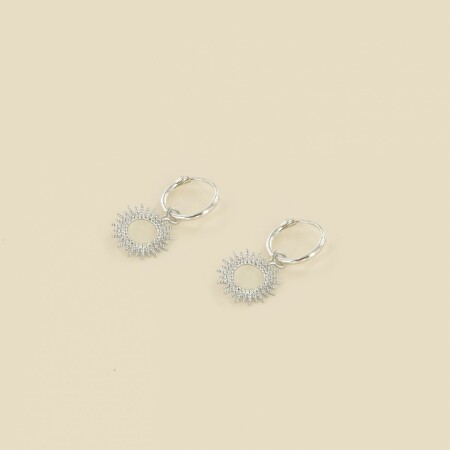 Les boucles d'oreilles argent Summer