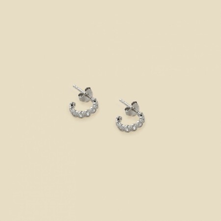 Les boucles d'oreilles argent Nour