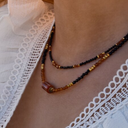 Le collier Rosekafé Kirane - Unikate hessonite et séraphinite