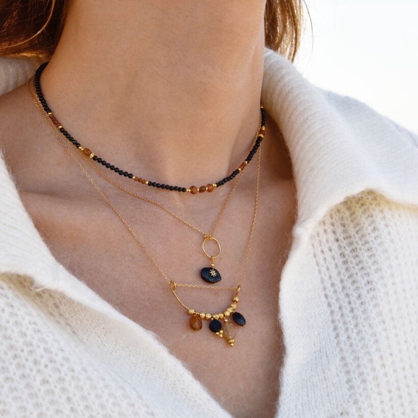 Le collier Rosekafé Mila noir et orangé