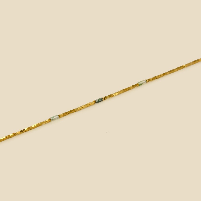 Le bracelet plaqué or et pierres naturelles Budi