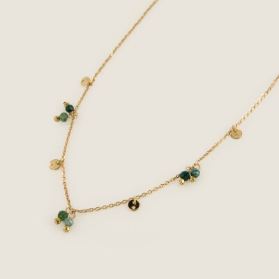le collier breloque pierres naturelles verte amare